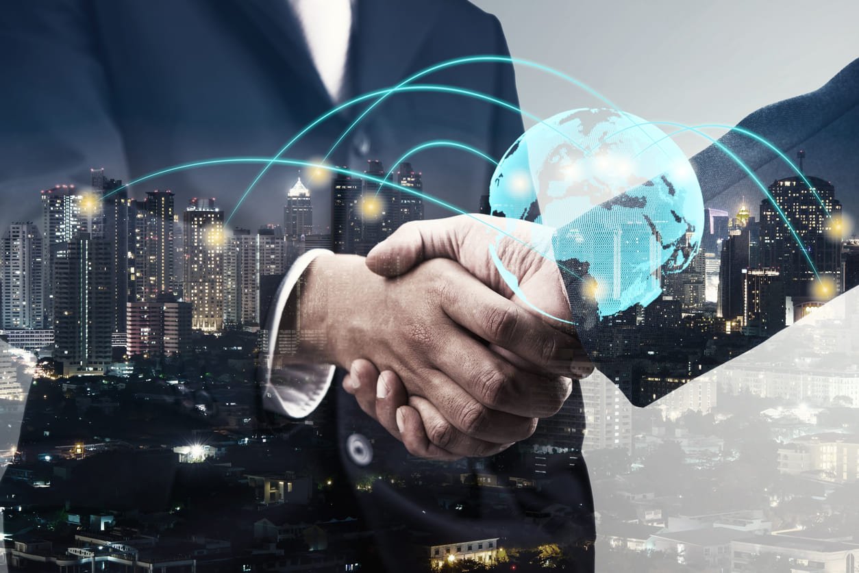 24 小時線上業務員<br>打造您的企業專屬門面！